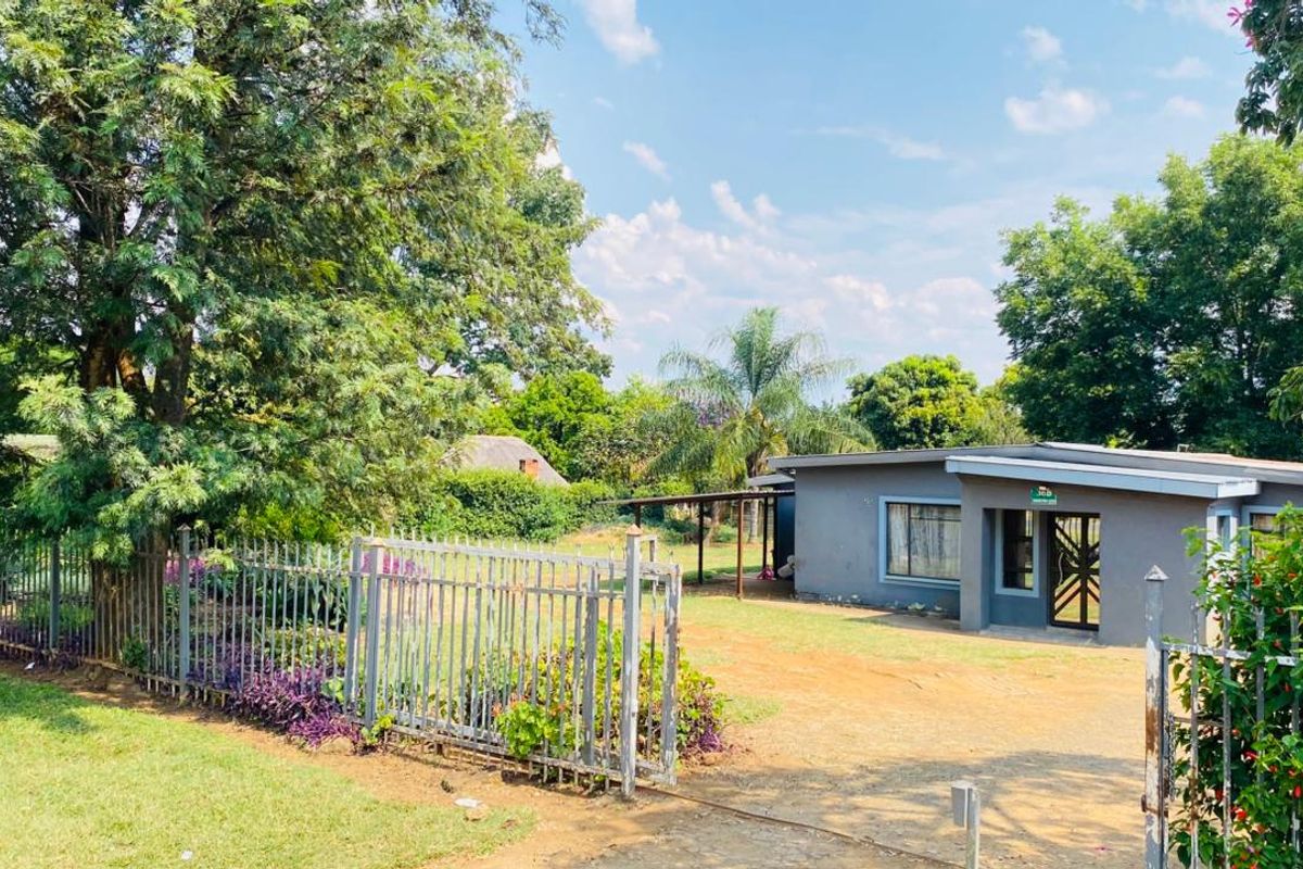 Income-Generating Investment Property for sale Louis Trichardt - Photo 3