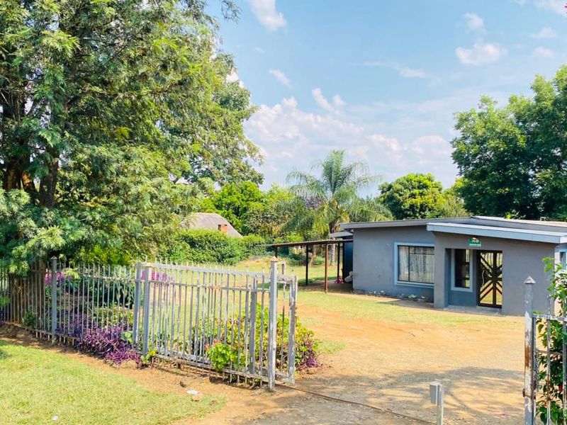 Income-Generating Investment Property for sale Louis Trichardt - Photo 3