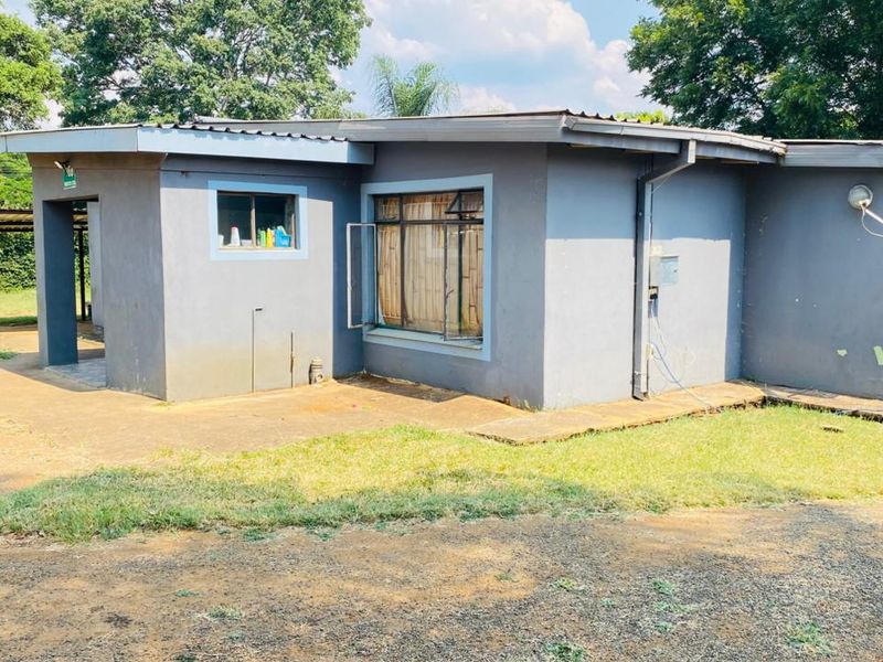 Income-Generating Investment Property for sale Louis Trichardt - Photo 7
