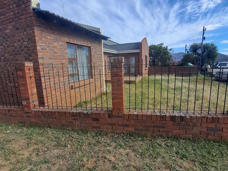 3 bed townhouse to let in Laurie Dashwood Park - Photo 2