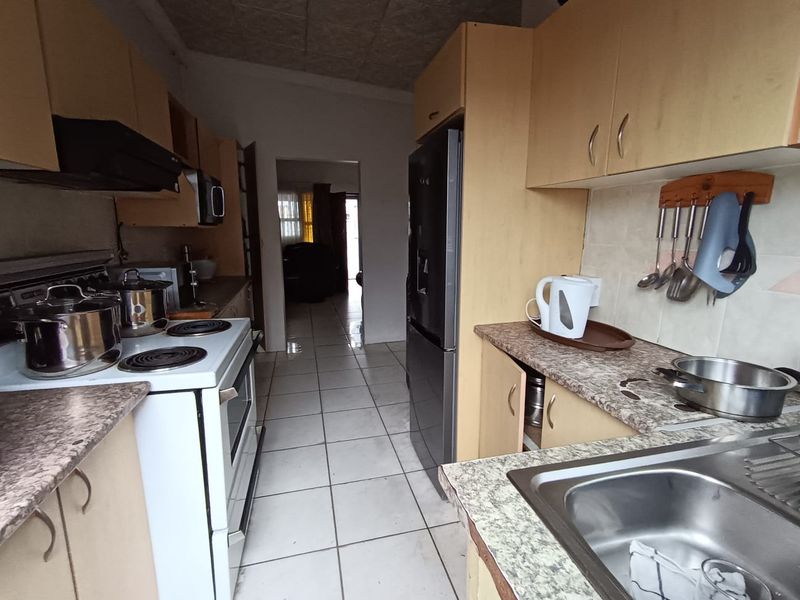 4 Bedroom house in Buffalo flats - Photo 8