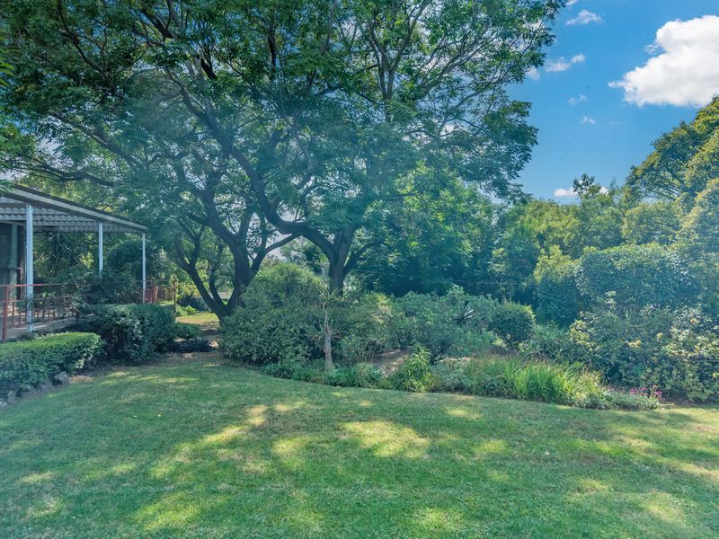 Large 3,969m2 Stand in Secure Edenburg Enclosure – Renovate, Extend or Redevelop - Photo 3