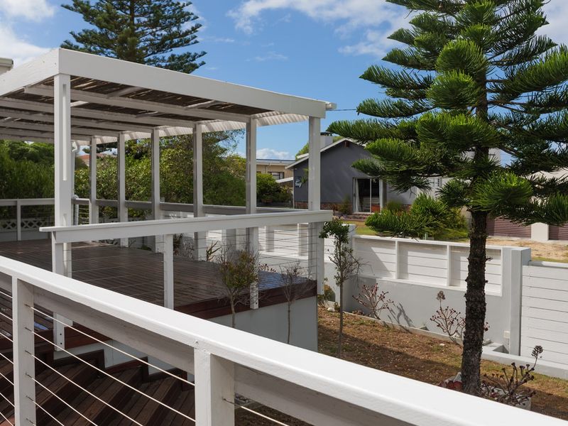 Come and Live the Agulhas Lifestyle! - Photo 4