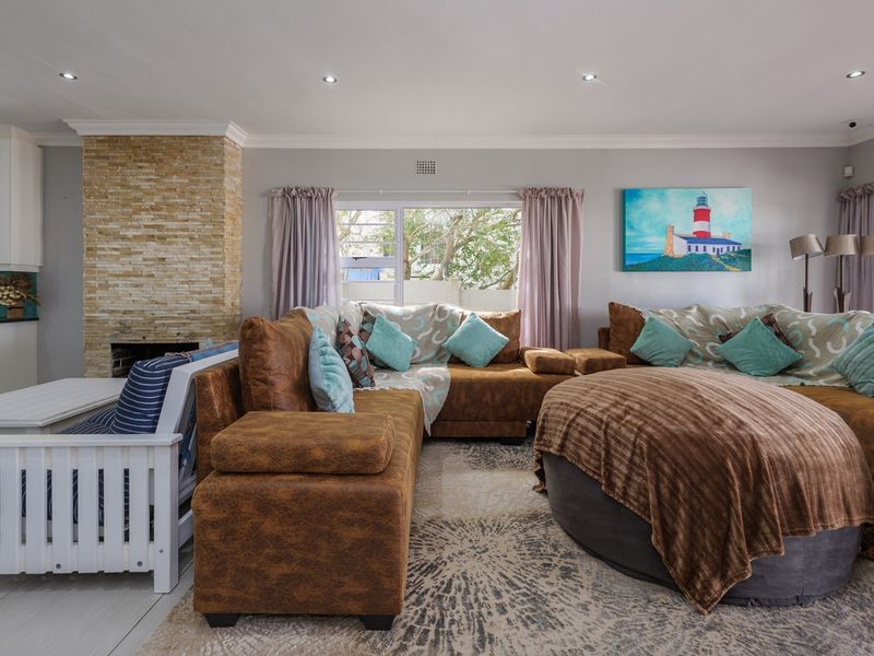 Come and Live the Agulhas Lifestyle! - Photo 7