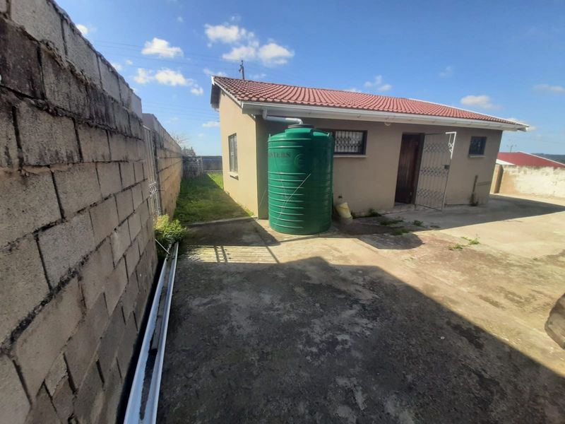 2 bedrooms home nu 5 Mdantsane - Photo 7