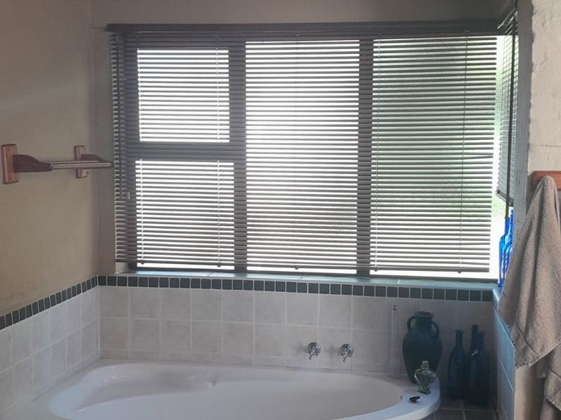 Beautiful Family Home in the Heart of the Kloof - Photo 8