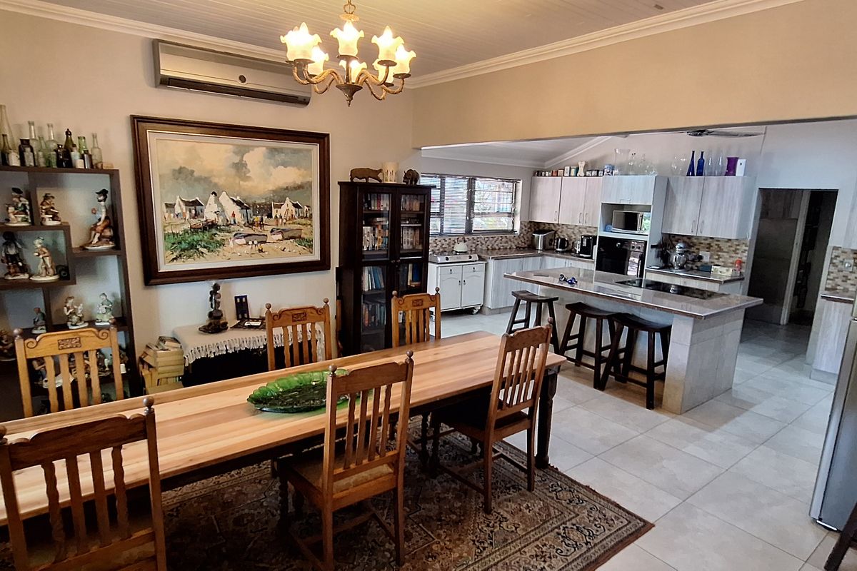 Dream Family Home Plus Super Rental Income from 3 Flats - Photo 5