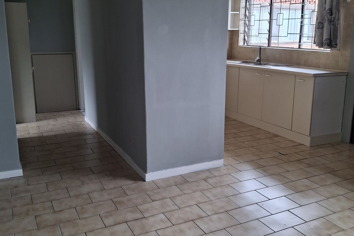 Your Urban Sanctuary Awaits On Bluff Road - Photo 3