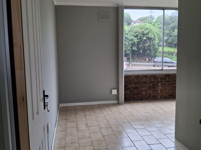 Your Urban Sanctuary Awaits On Bluff Road - Photo 6