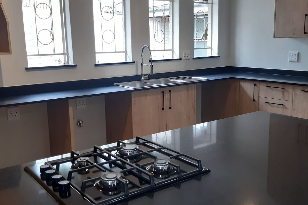 A Real Cutie Pie - Photo 2