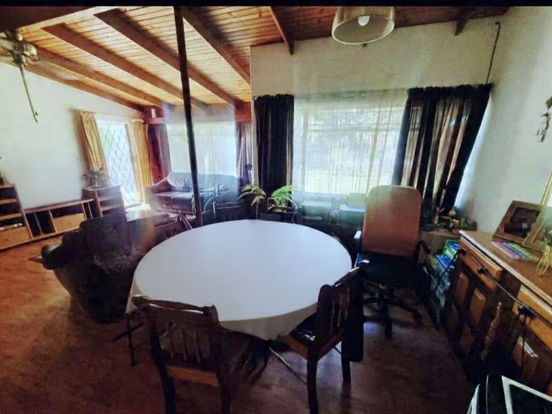 Beautiful 4 Bedroom House for Sale in Sasolburg Ext 5 - Photo 5