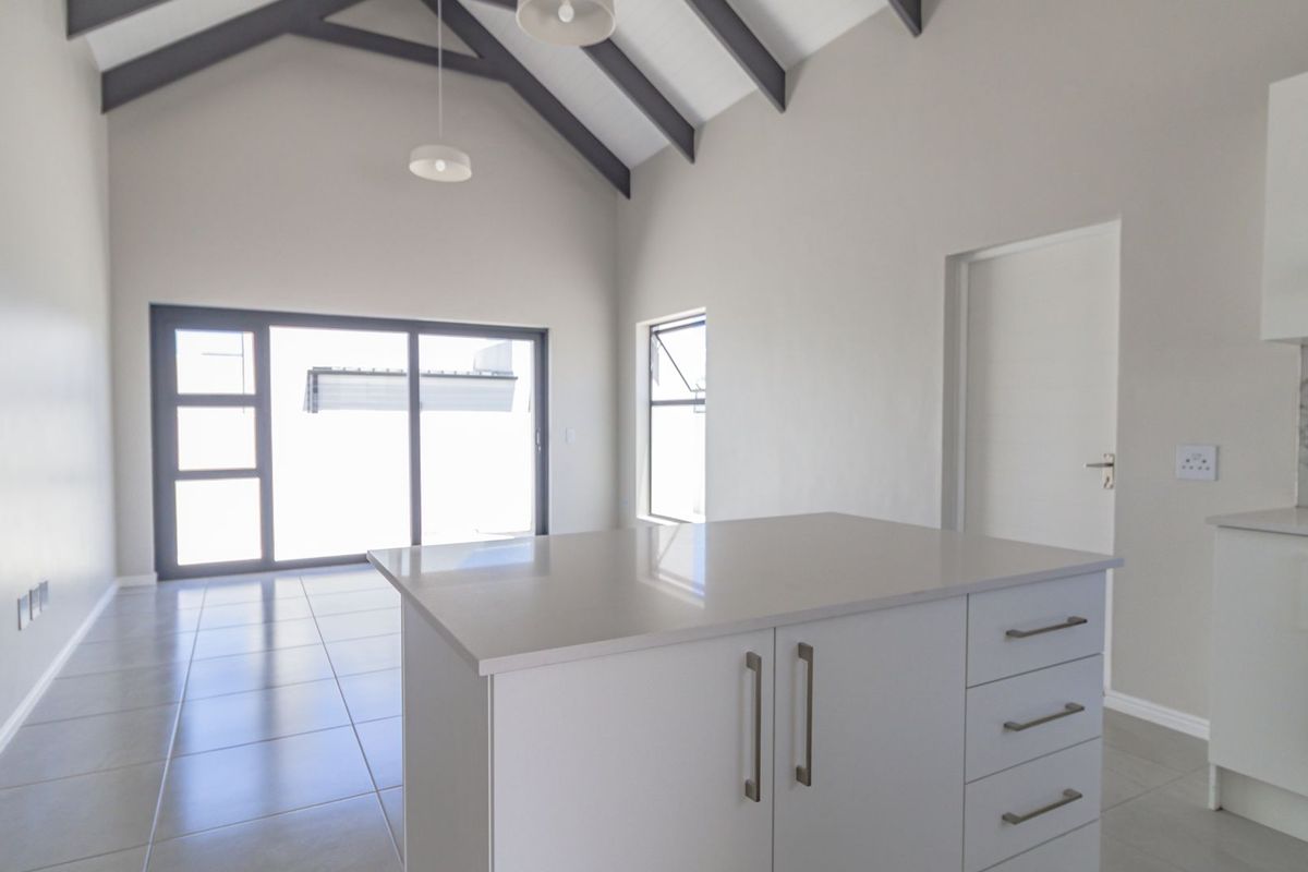Modern Two bedroom family home in Laguna, Wildflower Estate - Photo 5