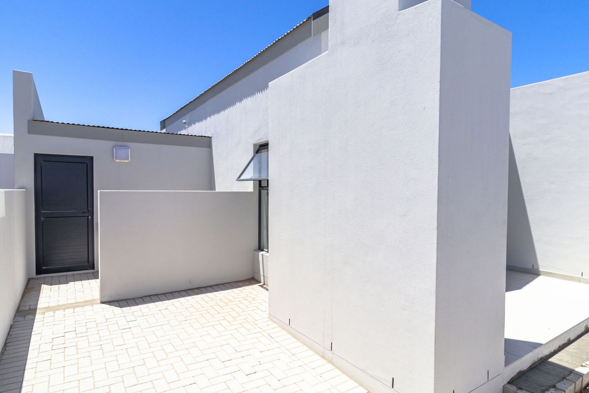 Modern Two bedroom family home in Laguna, Wildflower Estate - Photo 3