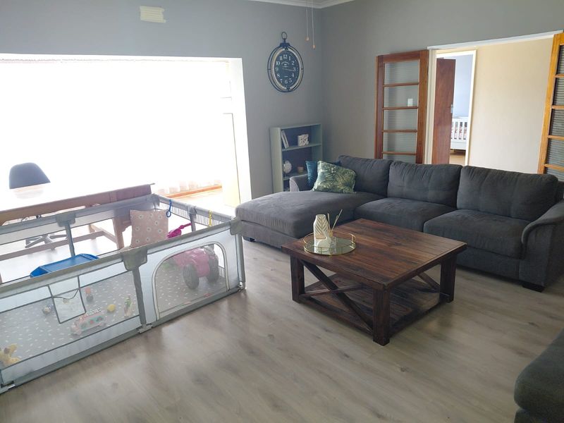 Spacious Family Home with Braai Room & Pool in Quiet Bothasrus - Photo 7