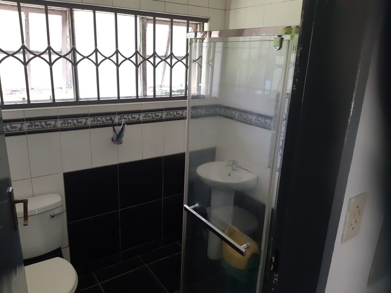 Discover Your Dream Retreat in null, null! - Photo 9