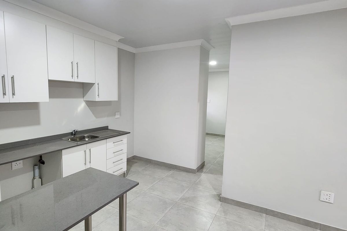 Apartment Rental Monthly In Potchefstroom - Photo 2