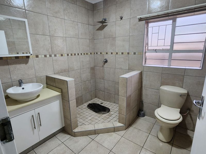 Apartment Rental Monthly In Potchefstroom - Photo 4