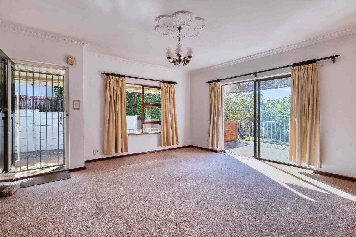 More Than Just a Home – Space, Flexibility & Opportunity! - Photo 5