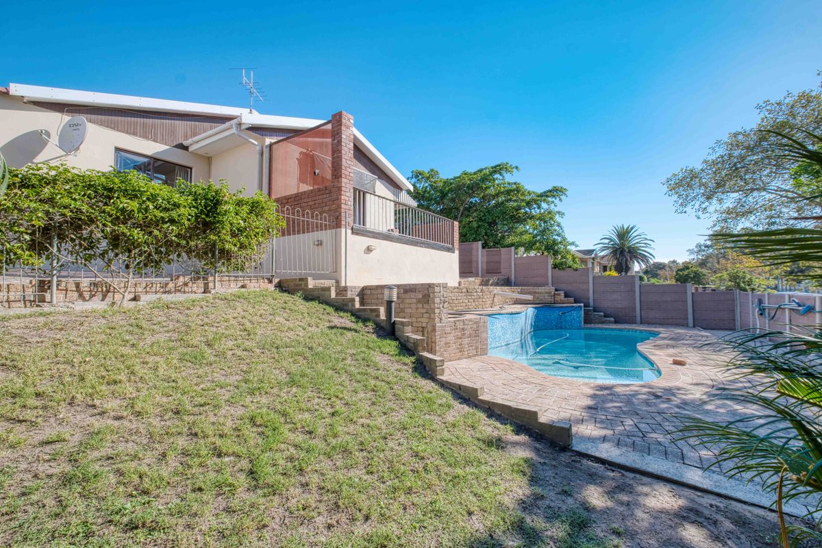 More Than Just a Home – Space, Flexibility & Opportunity! - Photo 2