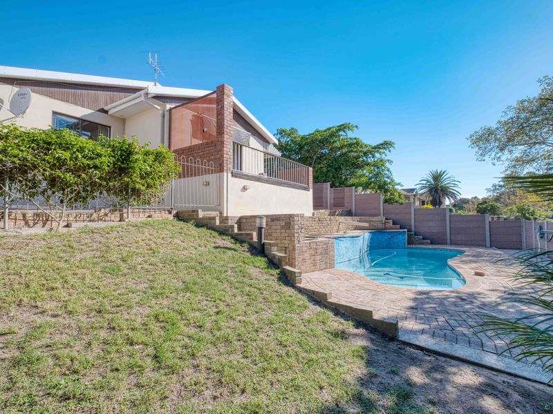 More Than Just a Home – Space, Flexibility & Opportunity! - Photo 2