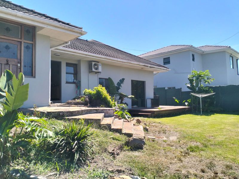 Spacious 4-Bedroom House for rental in Beacon Bay - Photo 1