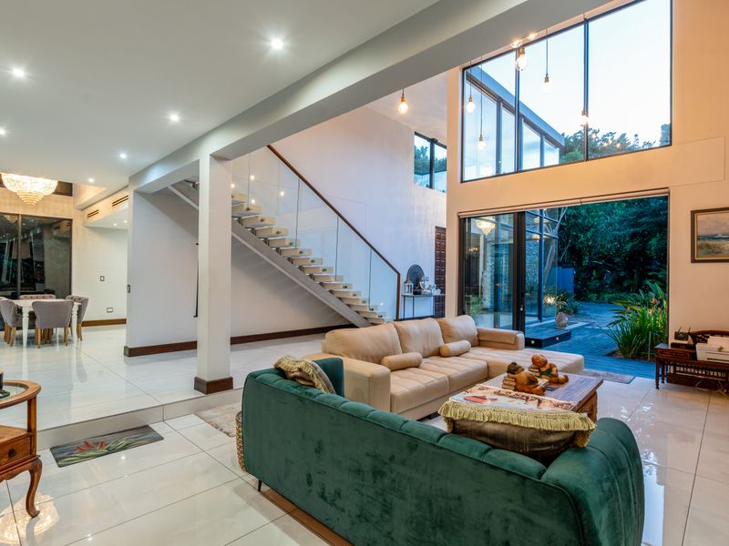 Luxury Family Residence In quiet Area - Photo 5