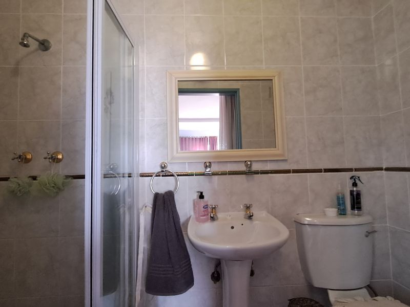 Spacious Family Home – Nature on Your Doorstep! - Photo 5