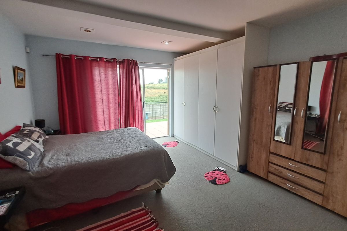 Spacious Family Home – Nature on Your Doorstep! - Photo 4