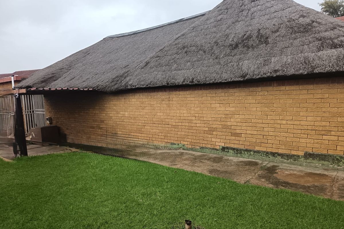 A dream location packed with Potential - Photo 5