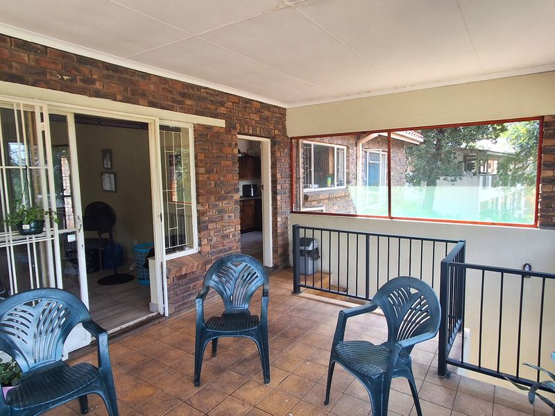Property for Sale in Schoemansville, Hartbeespoort - Photo 10