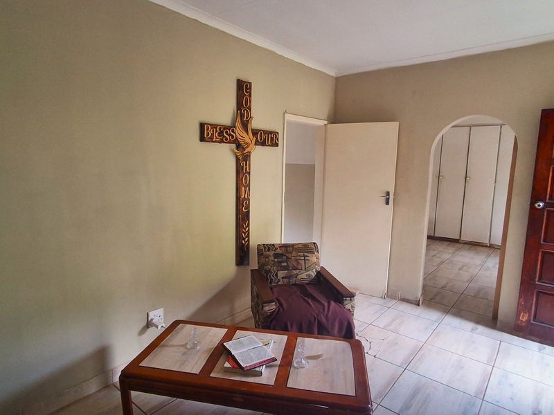 Property for Sale in Schoemansville, Hartbeespoort - Photo 8