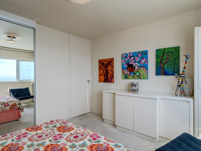 Furnished Two Bedroom Apartment with Ocean Views - Photo 4