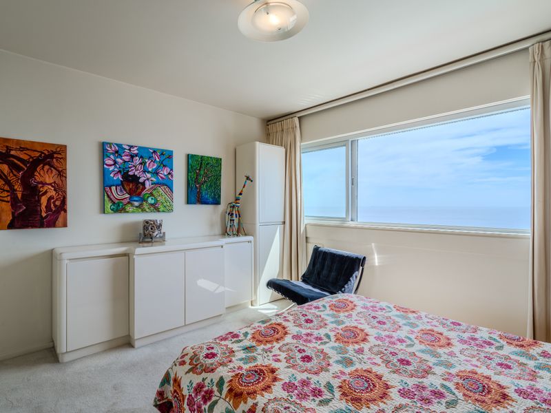 Furnished Two Bedroom Apartment with Ocean Views - Photo 3