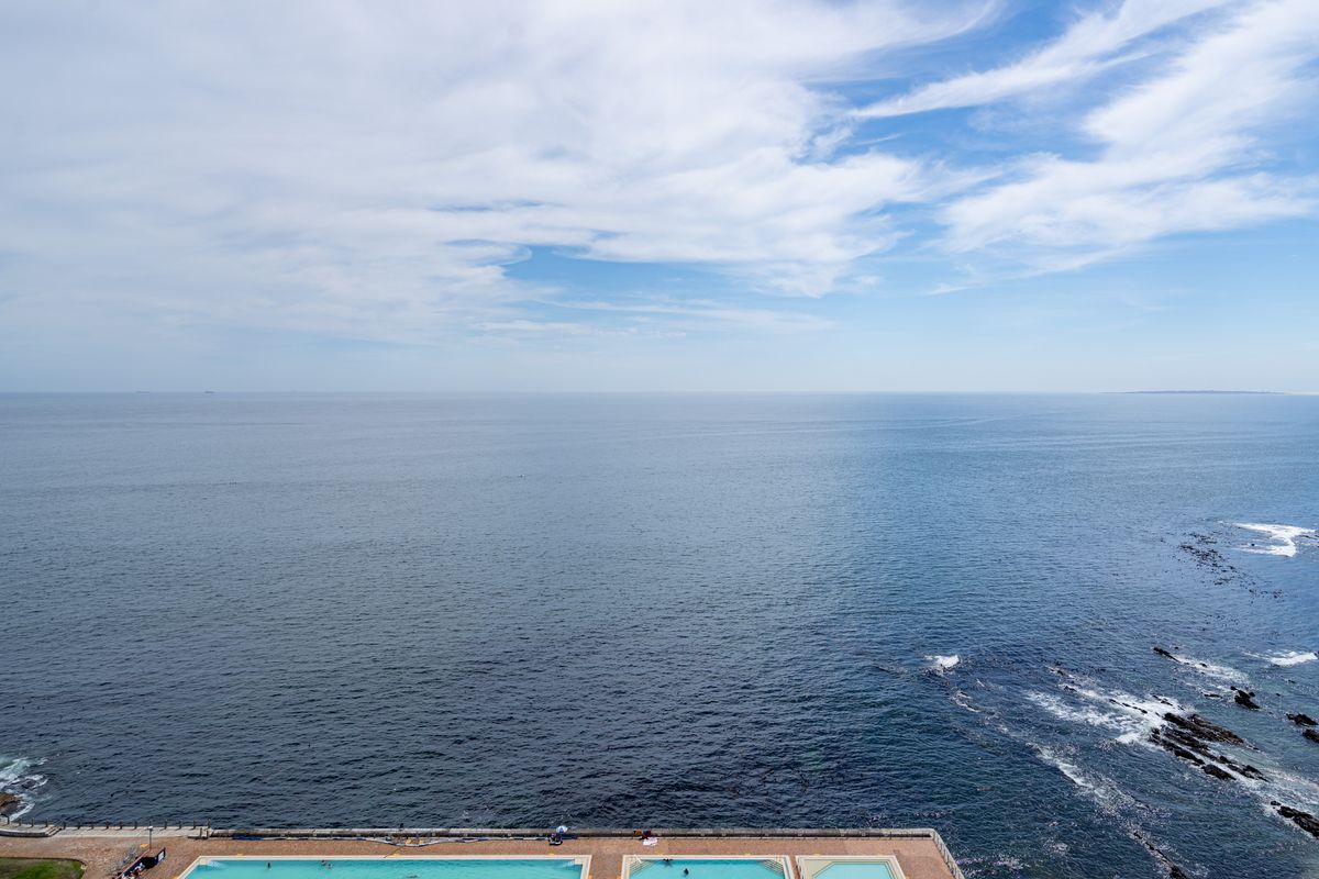 Furnished Two Bedroom Apartment with Ocean Views - Photo 5