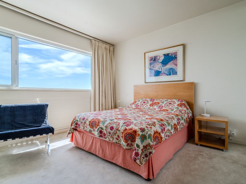 Furnished Two Bedroom Apartment with Ocean Views - Photo 2