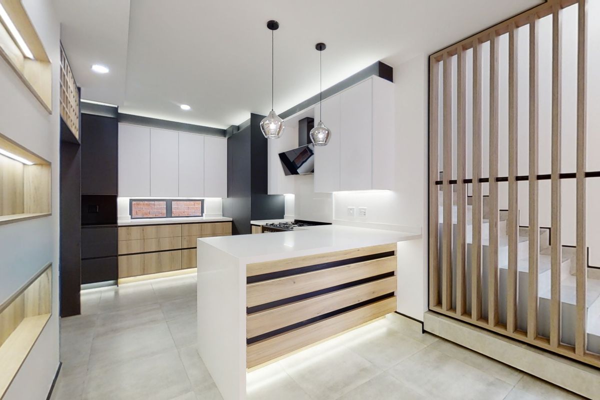 Luxury Modern Living Redefined – Never Lived In & Move In Ready on Leith road! - Photo 3