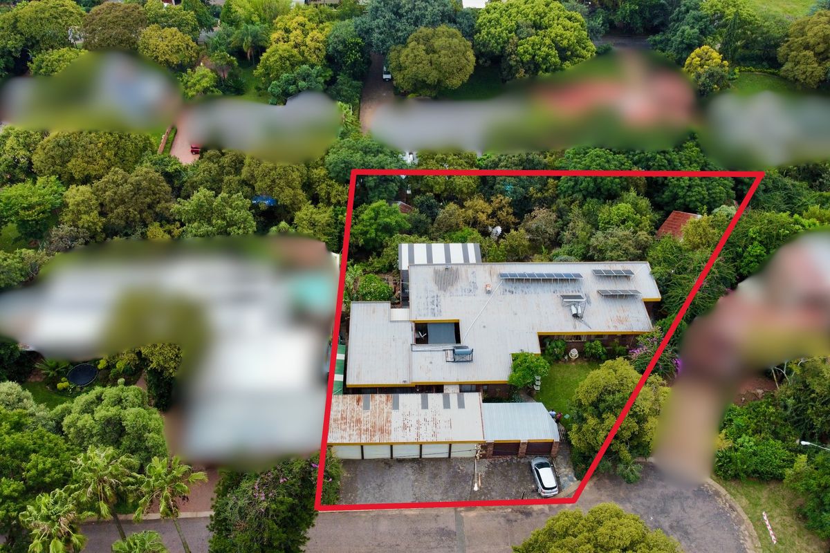 8-Bedroom Hilltop Property with Guest House or Commune Potentiall - Photo 5