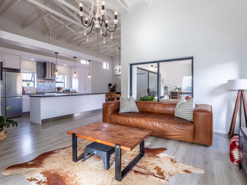 Charming freestanding  3beds, 2 baths house for sale in Parklands North! - Photo 4