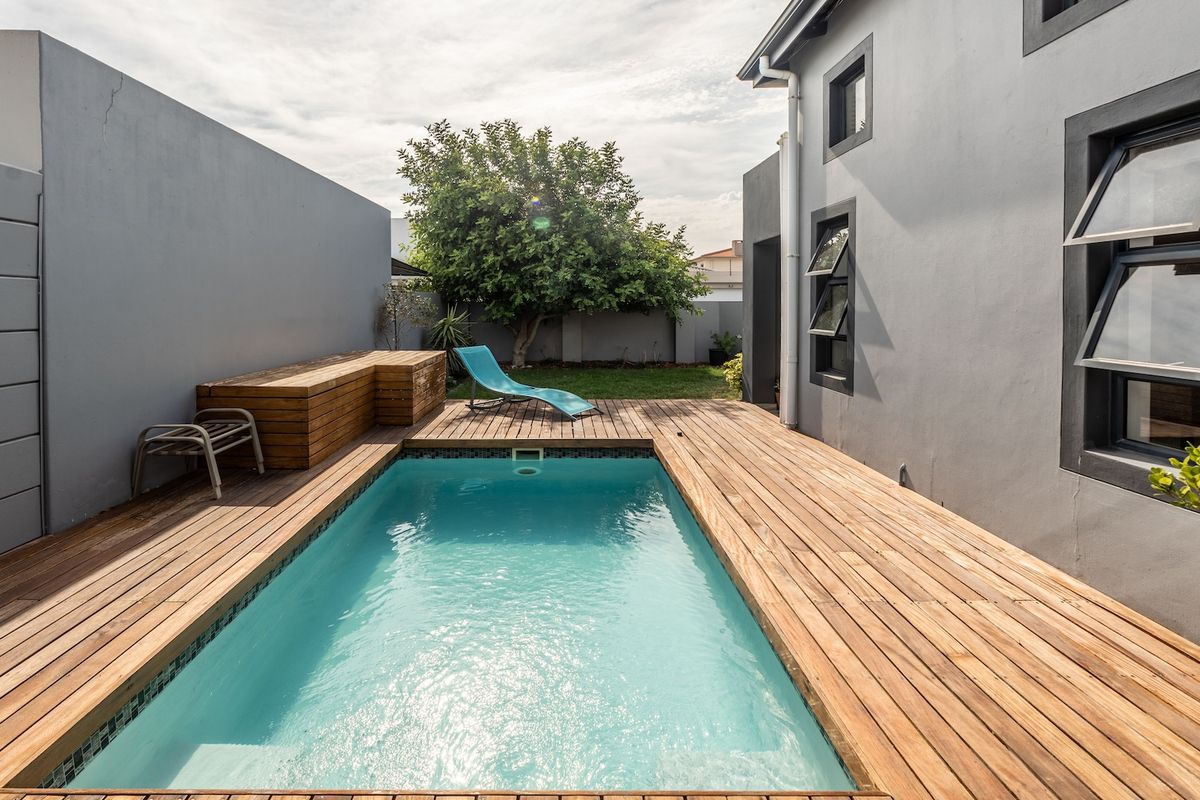 Charming freestanding  3beds, 2 baths house for sale in Parklands North! - Photo 2