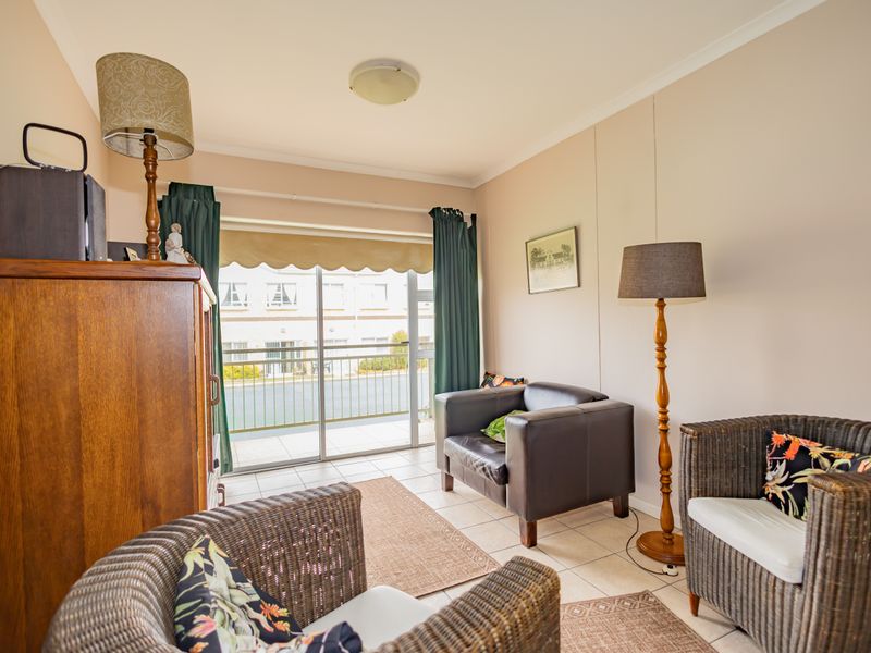 “Spacious 2-Bedroom Retirement Unit with Views, Parking & Storage” - Photo 4