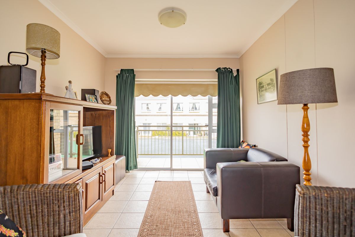 “Spacious 2-Bedroom Retirement Unit with Views, Parking & Storage” - Photo 2