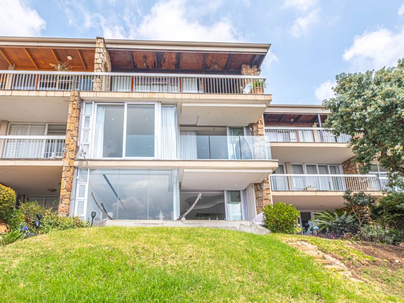 Modern Luxury Duplex With Exceptional Linksfield Ridge Views - Considering offers from R5 500 000. - Photo 9