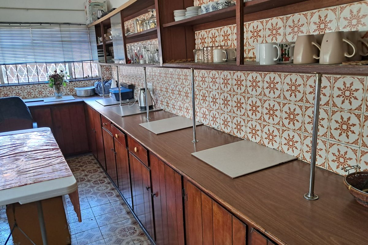 Central Raisethorpe Property with Workshop - Photo 5