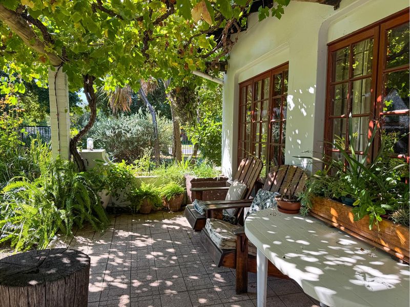 Sole Mandate - Country Living in the Heart of Prince Alfred Hamlet - Photo 4