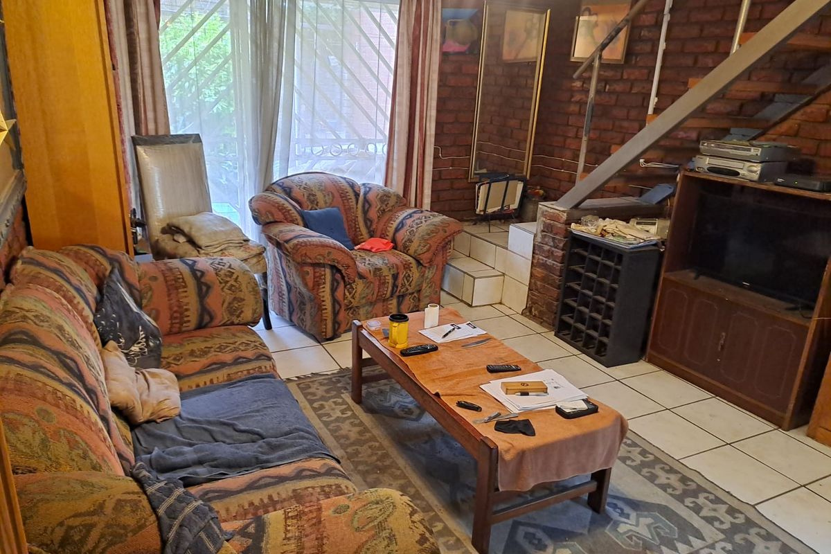 Comfortable Living For You and your Fur Friends! - Photo 5