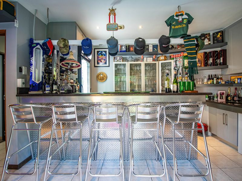 Versatile Lifestyle Estate with Home, Business Infrastructure & Agricultural Potential - Photo 10