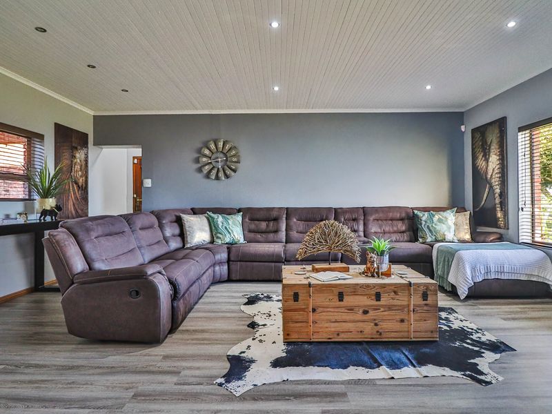 Versatile Lifestyle Estate with Home, Business Infrastructure & Agricultural Potential - Photo 3