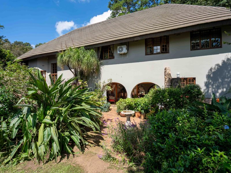 Your Family Retreat Just Minutes from Top Schools - Photo 4