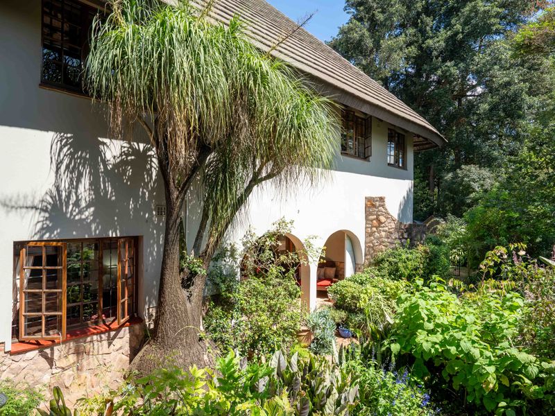 Your Family Retreat Just Minutes from Top Schools - Photo 3