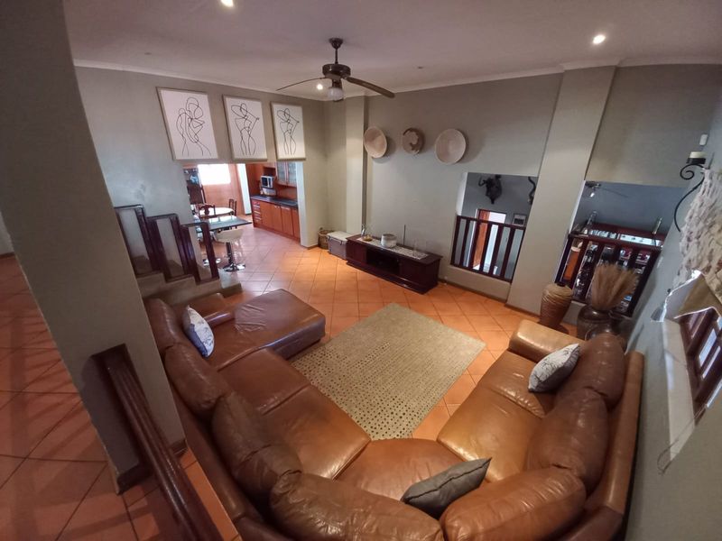 Spacious Family Home with Views in a Popular Cashan Estate - Photo 10